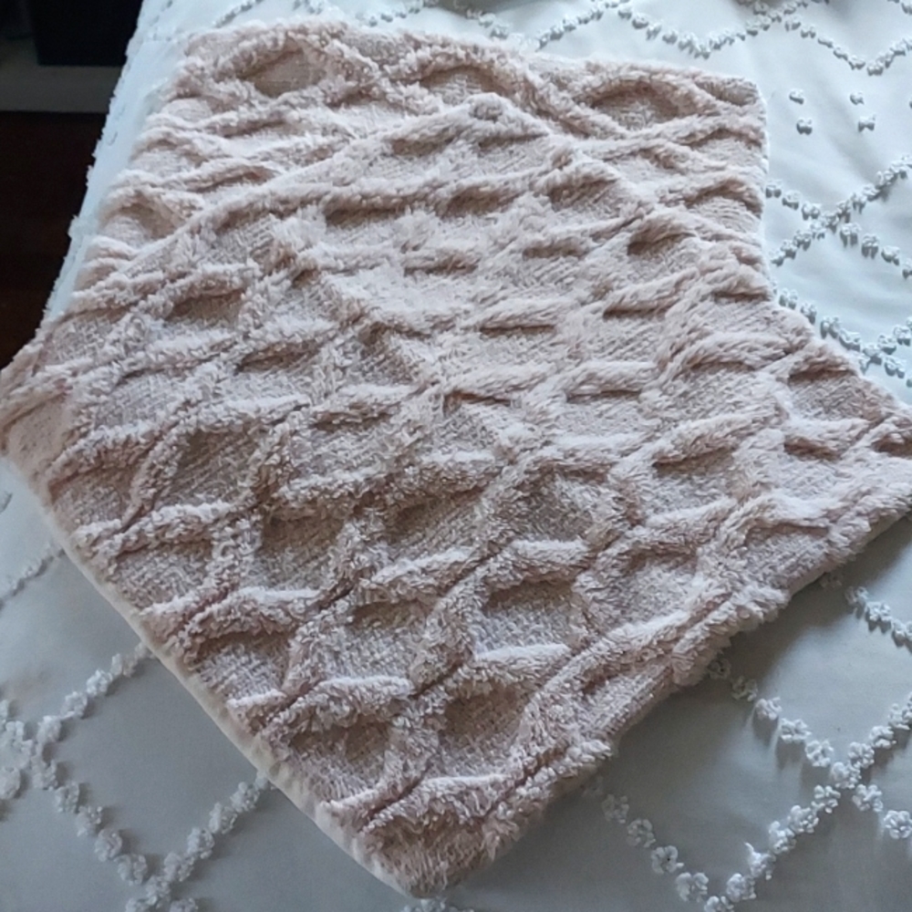 📣 SOLD!!!! 18x18 Pillow covers